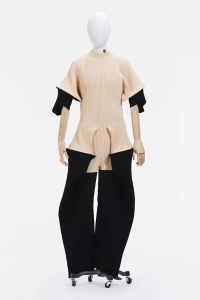Look 17
